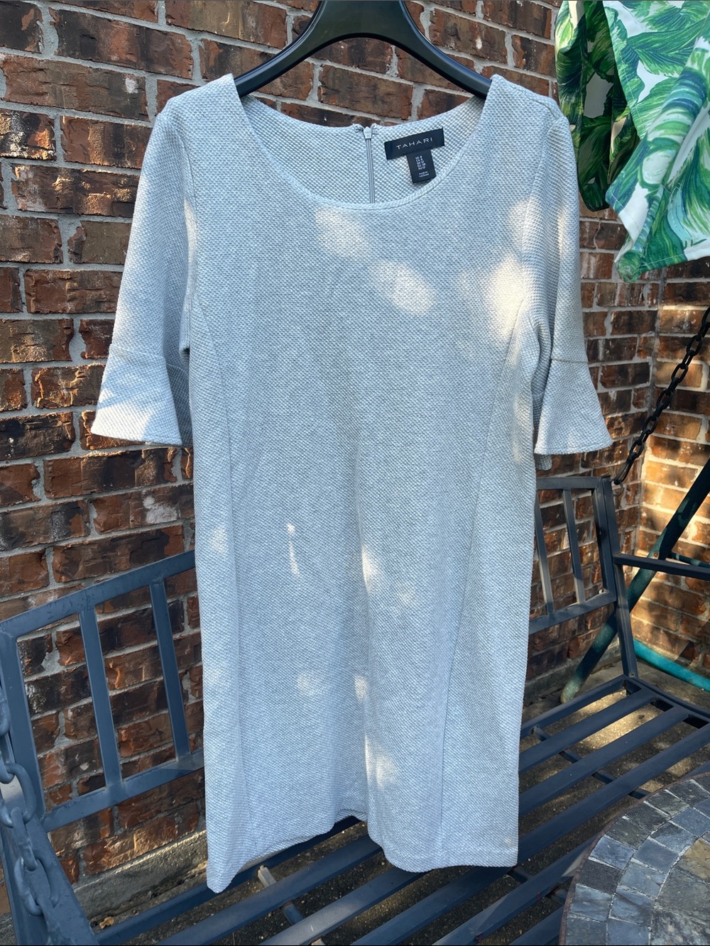 Tahari Light Gray Textured Short Sleeve Shift Dress